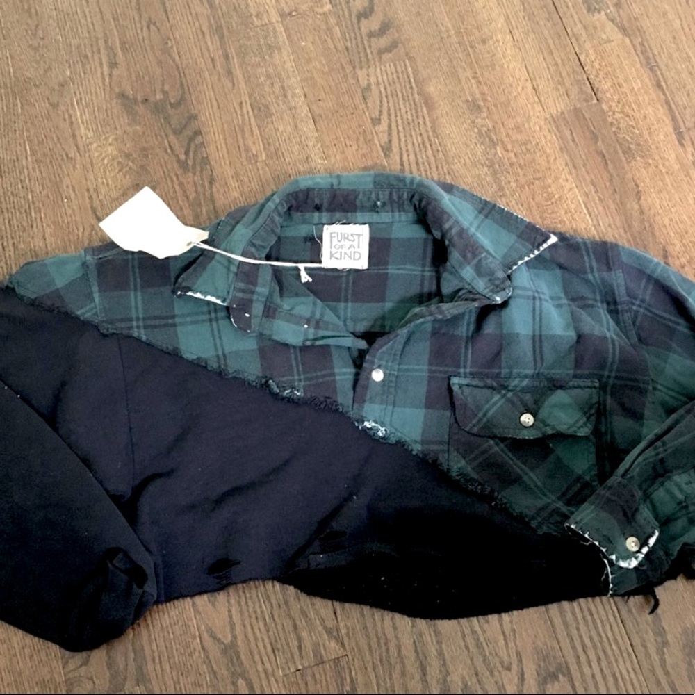 LF Cropped Sweatshirt/ Flannel